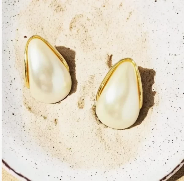 Half Moon Faux White Pearl Earrings (E118)